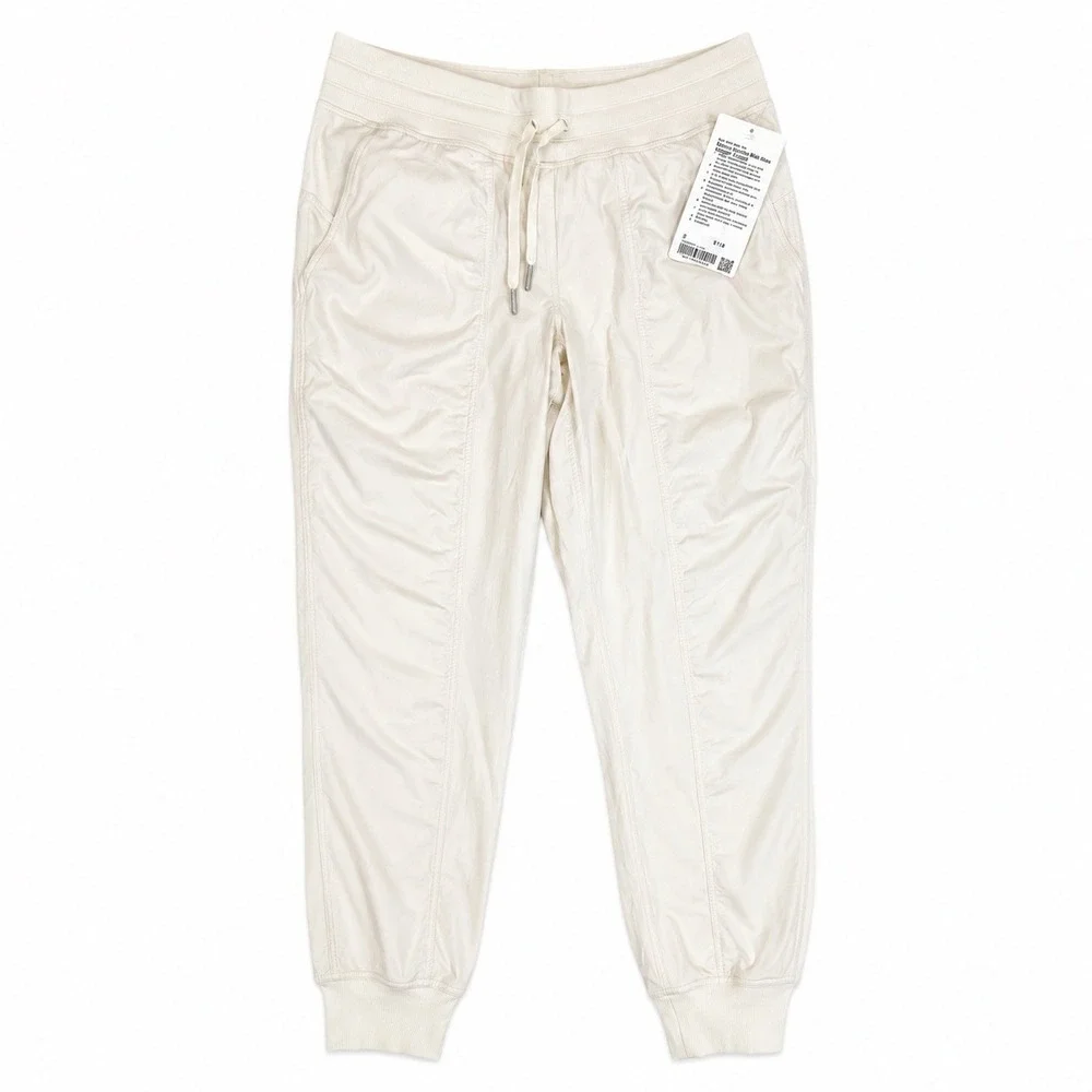 NWT Lululemon Dance Studio Mid-Rise Jogger Lined Size 8 Light Ivory $118 28